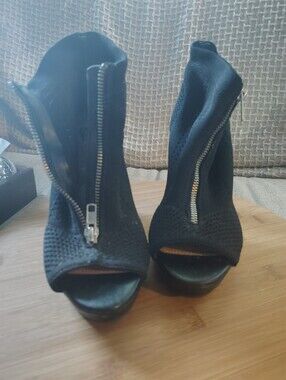 Report Black Peep-Toe Front-Zip Ankle Heels